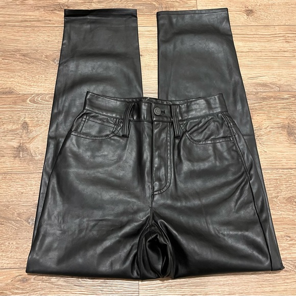 Madewell The Perfect Vintage Straight Jean Faux Leather Edition in Black Size 23 - Picture 6 of 15